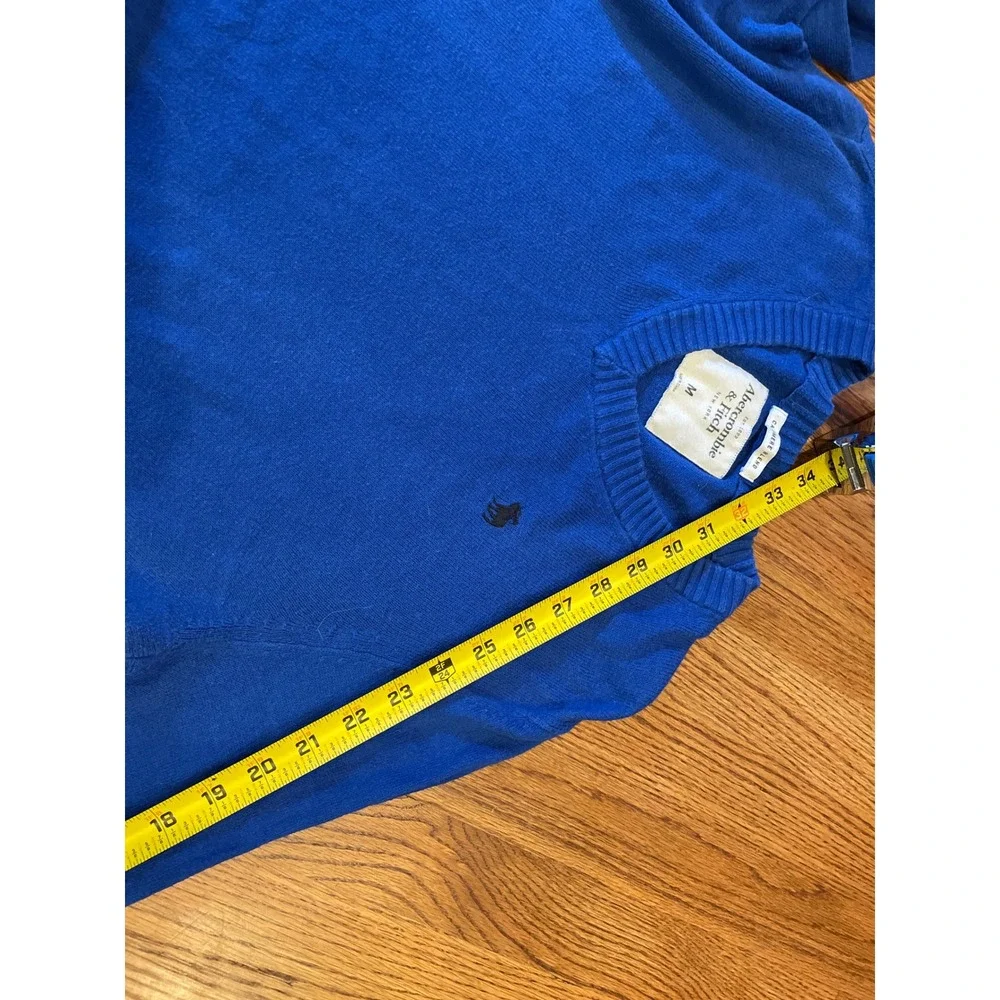 Abercrombie & Fitch‎ Mens Sweater Medium Blue Cashmere Blend V-Neck Moose Logo